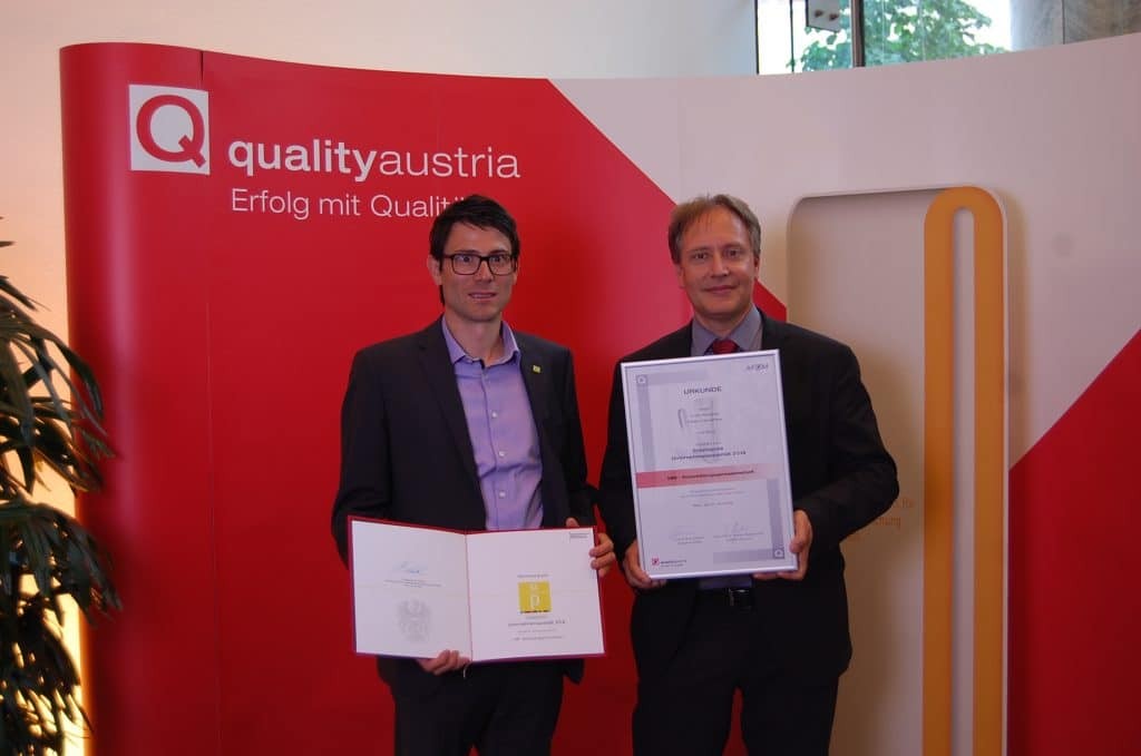 Winners-Conference_Staatspreis-Unternehmensqualität_2018_Fotowand_ (61)